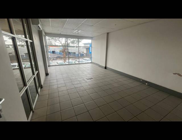 452M² WAREHOUSE TO LET IN SILVERTON